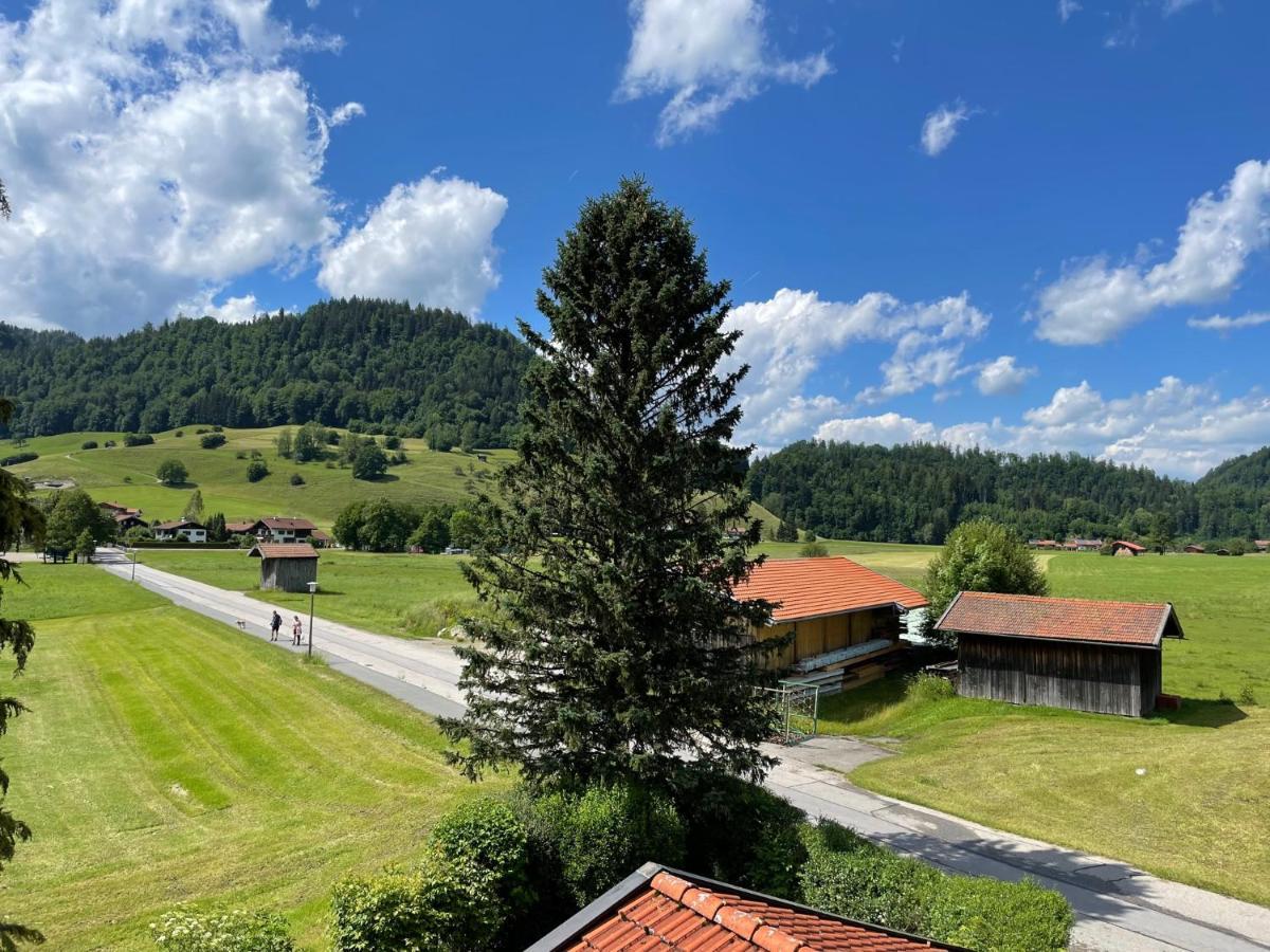 Geraeumiges Domizil Mit Bergblick Und Sauna Обервёссен Экстерьер фото